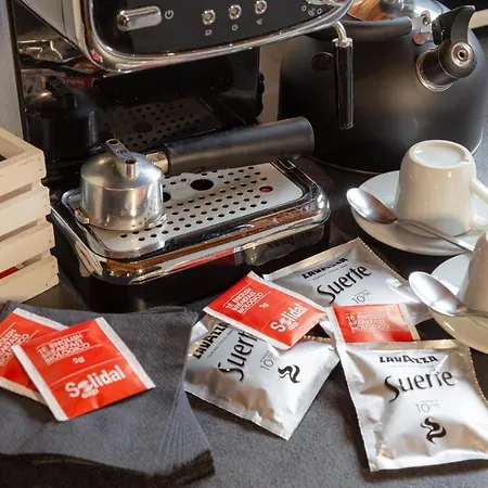 Rifugio Hemingway, Centro Con Parcheggio Trieste